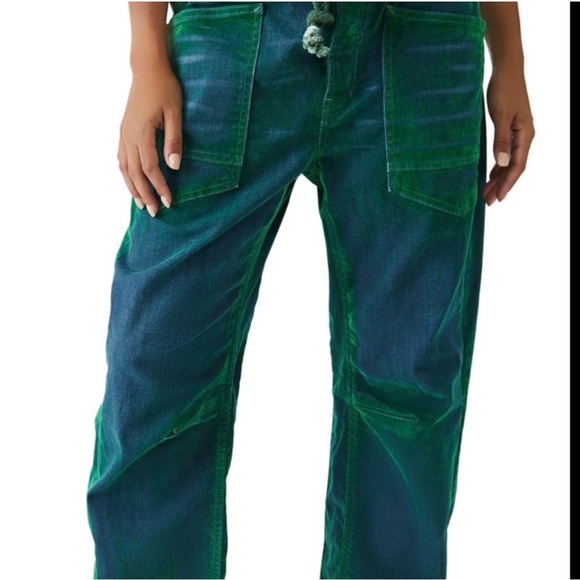 Free People We The Free Moxie Pull-On Barrel Jeans in Kelly Green - Picture 3 of 11